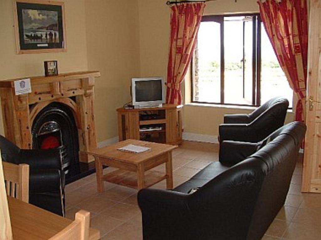Tralee Bay Holiday Village Castlegregory Szoba fotó