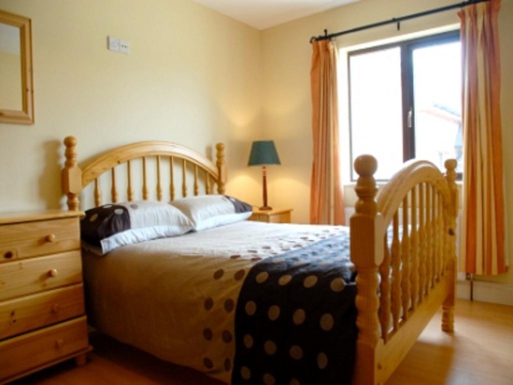Tralee Bay Holiday Village Castlegregory Szoba fotó